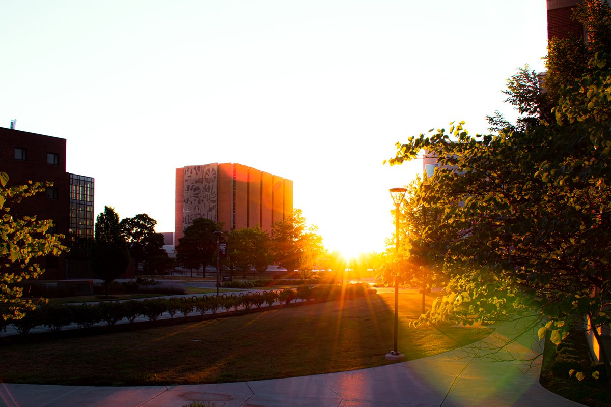 DeanSchendel's tweet image. Join @Pres_Rogers and @BGSUProvost for a virtual town hall on the University's plans and response to the COVID-19 pandemic tonight at 6:30pm. Livestream on #BGSU's Facebook page or at bgsu.edu. #ForwardFalcons #InThisTogether #MaskUpBG
