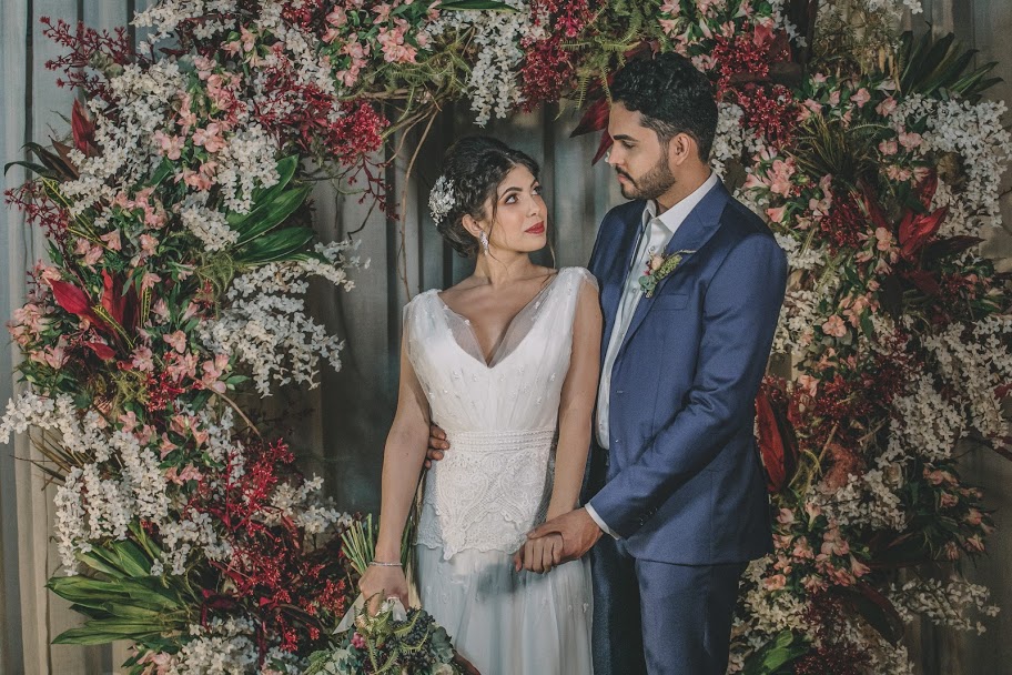 BemMeQuerCasar's tweet photo. A @tuttiflora produziu um editorial de noiva no inspirador estilo boho chic trazendo novidades e tendências do mercado de casamento para 2021.
Vem conferir: https://t.co/JpuRTQ9WUn
#editorial #casamento #wedding #bridal #designfloral #bride https://t.co/j6KlL7GpOF