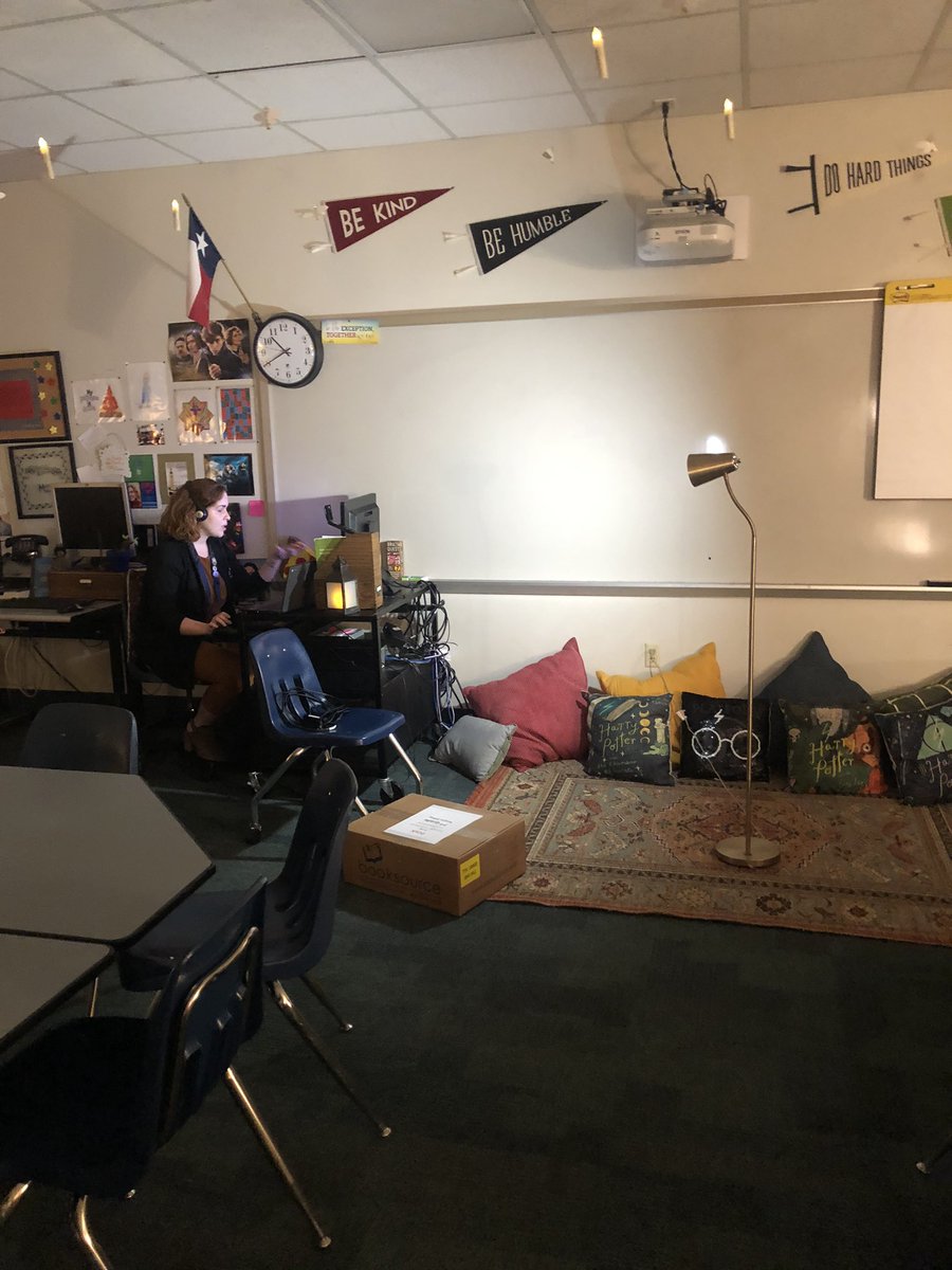 KOSullivanLDISD's tweet image. Building relationships &amp;amp; kicking off a great #cfbfirstday 20-21! Polk teachers #LeadTheWay in connecting with @PolkMSPanthers! @CFBISD @DrChapmanCFBISD