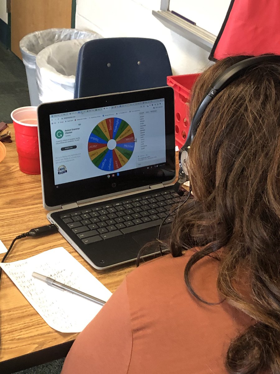 KOSullivanLDISD's tweet image. Building relationships &amp;amp; kicking off a great #cfbfirstday 20-21! Polk teachers #LeadTheWay in connecting with @PolkMSPanthers! @CFBISD @DrChapmanCFBISD