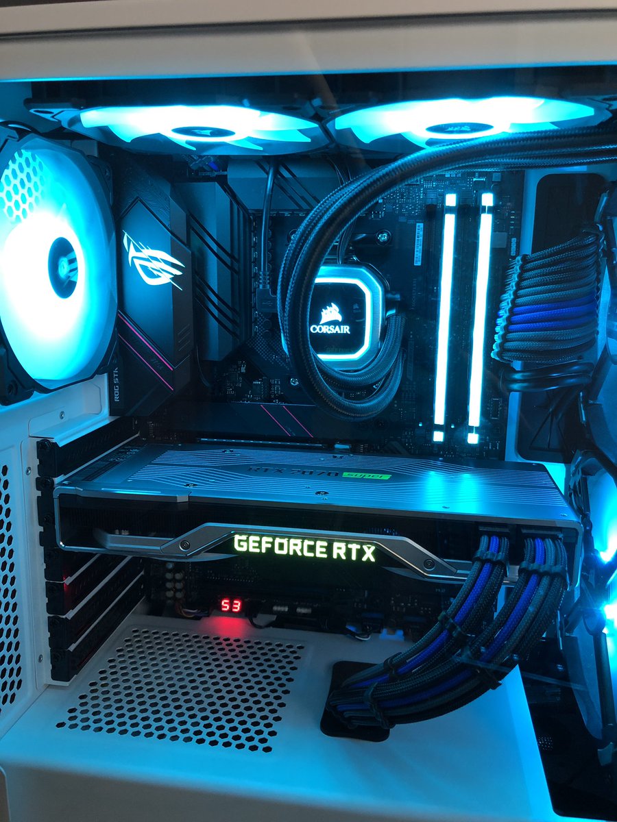 HKPiax's tweet photo. @bitwitkyle @JayzTwoCents 220T Airflow,
3800x,
B550-E Gaming,
2070S FE,
Vengeance RGB PRO at 3600MHz C18,
H115i RGB Platinum,
RM750x,
2 Crucial BX500 (2tb + 120gb) sata SSD and 1 Sabrent M.2 NVMe (1tb)

Top two fans are off to maintain positive pressure (not PWM) and kick in only when CPU heats up. https://t.co/Wezlz0iJXo