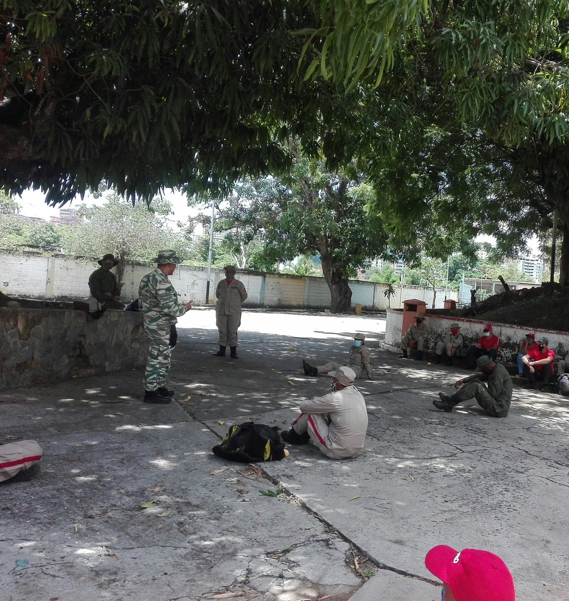 ApdiSanjose's tweet photo. Este  #15Agos  La APDI San José disfruto de una excelente  clase de Moral y Luces impartida por el Cmdte. Rómulo Solórzano ADI 453 Tacarigua.

#MiliciaBolivariana https://t.co/HeB0mUP7nZ