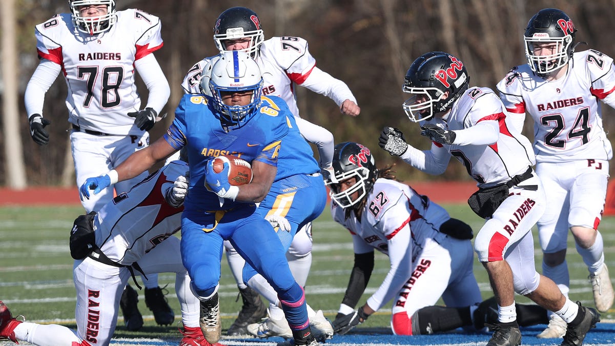 JoshThomson22's tweet photo. Beginning tomorrow on @lohud and @PJSports, we start a new series called State of the Program.

We will do a story on every football program in Westchester, Rockland, Putnam and Dutchess prior to the start of the season.

It begins tomorrow with Arlington, Ardsley and Yorktown. https://t.co/VfClqL5fvY
