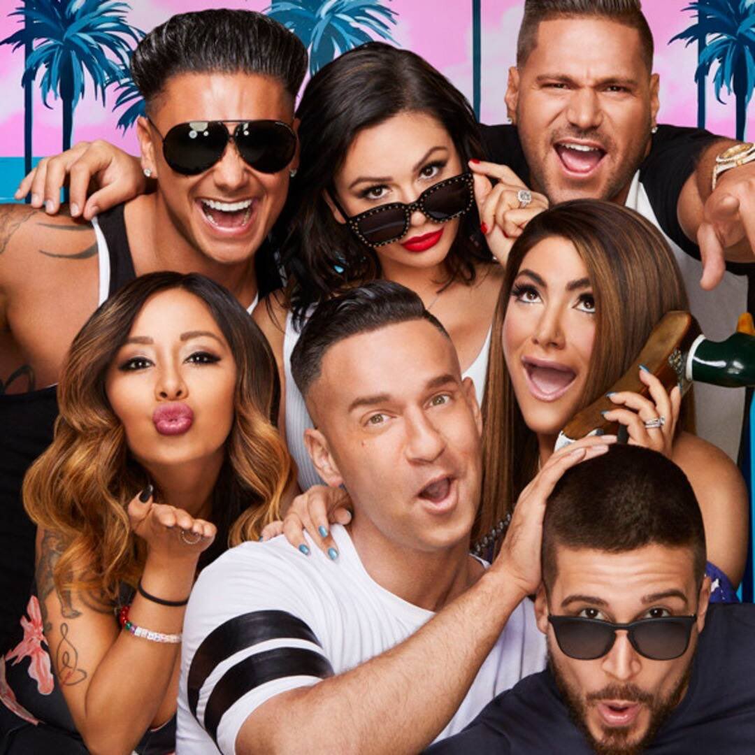 Fiona is interesting.. Her Character is the perfect personification of the bourgeois Well mannered , spoken Dressed well complete opposite of shrek or other marginalized groups