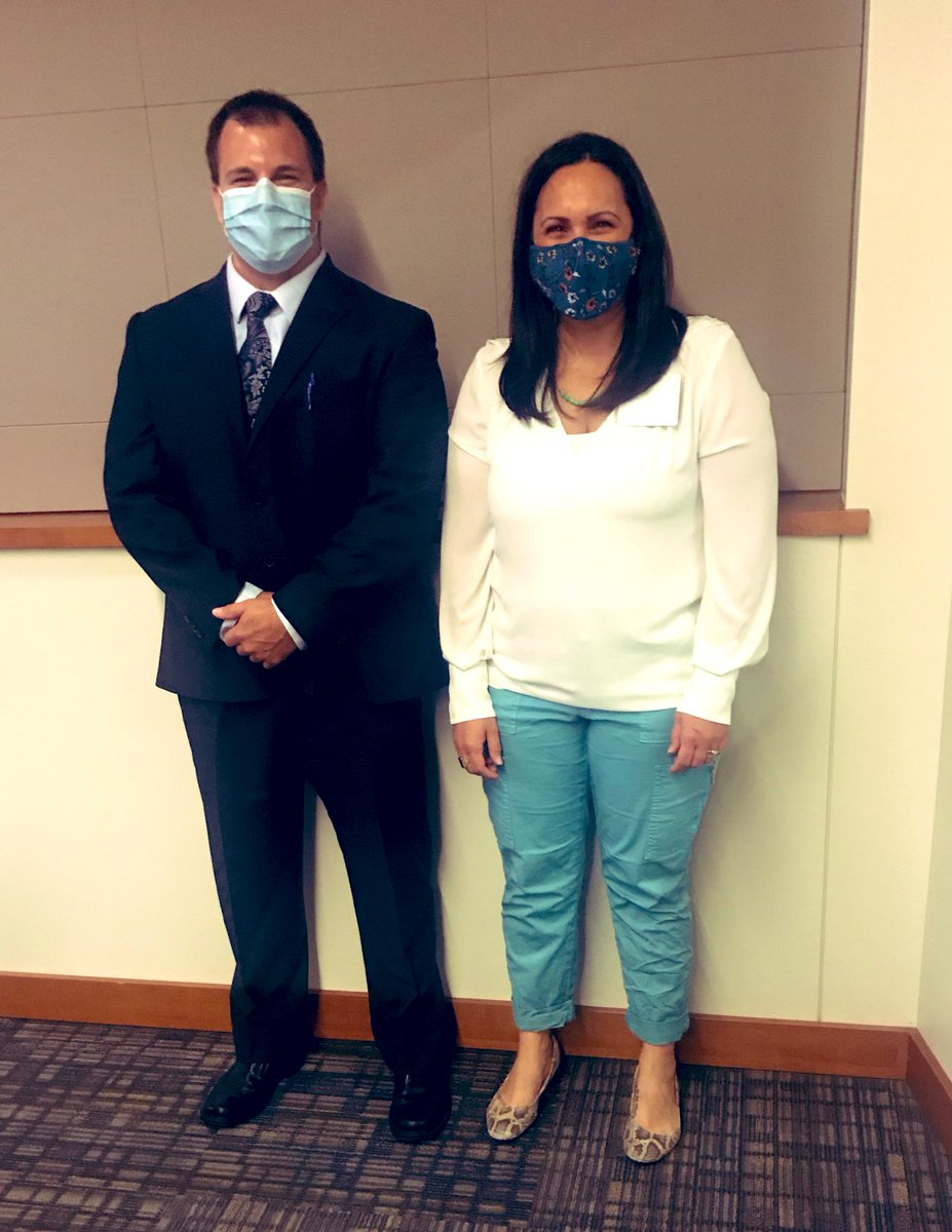 IndianaOsteo's tweet photo. Today the IOA President, Brian Black, D.O., recited the Osteopathic Oath with @MUCOM_Indy Class of 2024. Dr. Black shared, “Thank you for your continued commitment to ongoing lifelong education and partnering with MUCOM and the IOA to advance compassionate quality care.” WELCOME! https://t.co/HdcNzku0UG