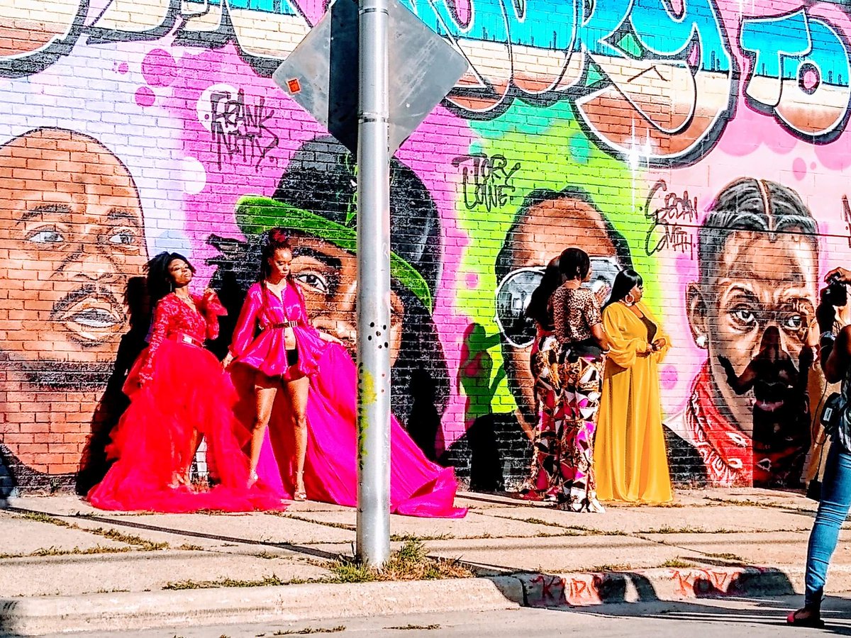 j37h3r's tweet photo. Photos from yesterday at the mural unveiling on 14th and Vliet honoring today's Black leaders, activists, artists, and influencers in Milwaukee. We provided the @massivemag soundsystem to literally help #amplifyblackvoices in our community. Block party with #BLM protesters too! https://t.co/MkTpgW3SeY
