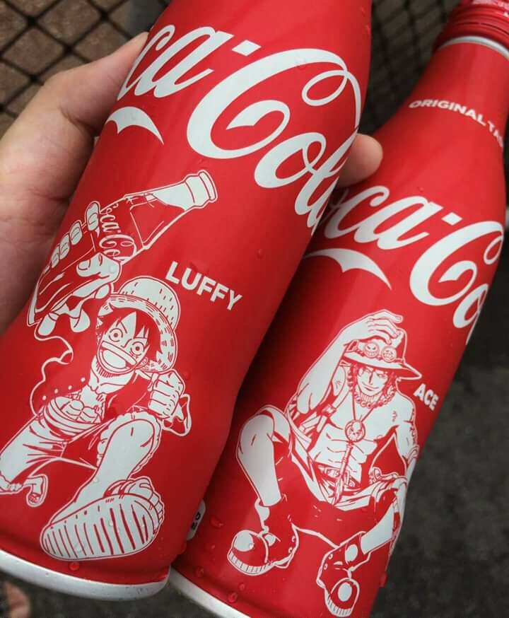 lord_rayne's tweet image. Hoy fué un día caluroso, asi que una de mis bebidas favoritas fué invocada. Coca cola, y que mejor que esta bellisima edición de one Piece.
#CocaCola #OnePiece
