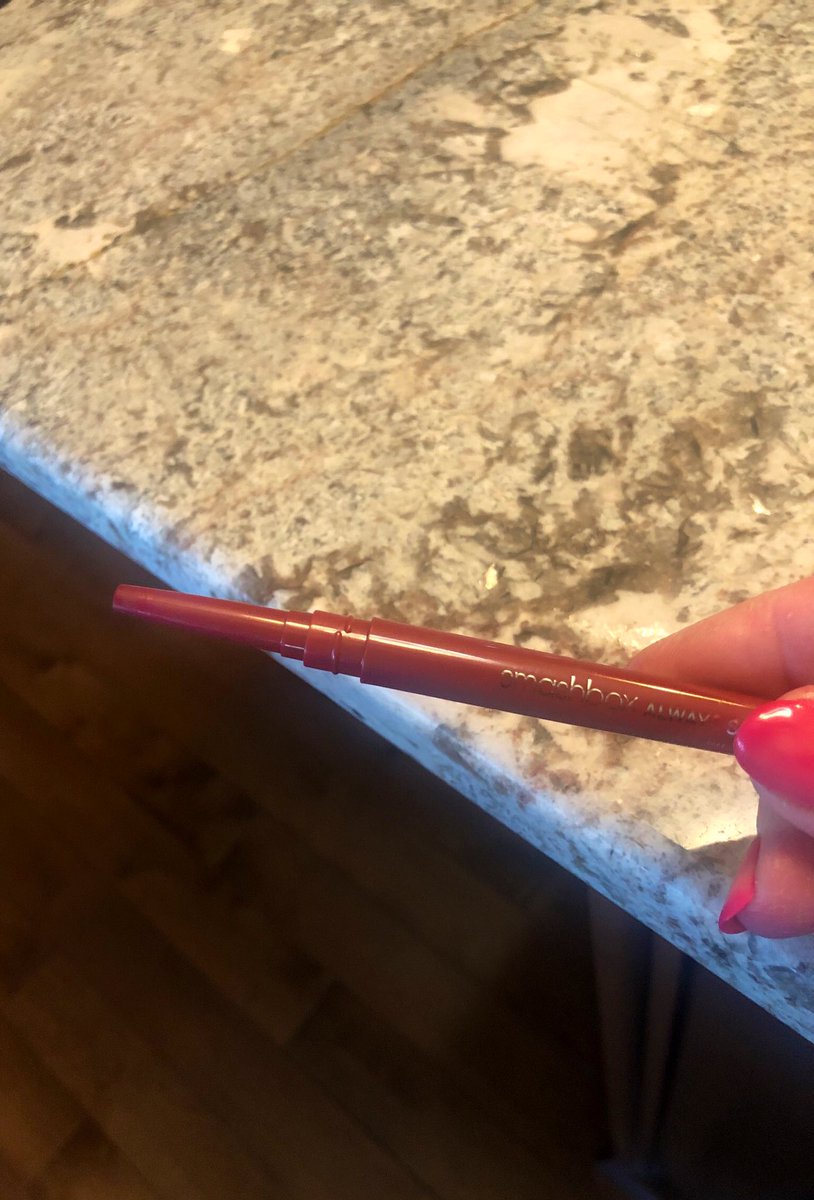 SmileyYYC's tweet image. I know it’s my fault for continuing to buy @Smashbox #AlwaysSharp lip liners even though they easily break; would @Sephora repair it? #Sephora #Smashbox #Twist