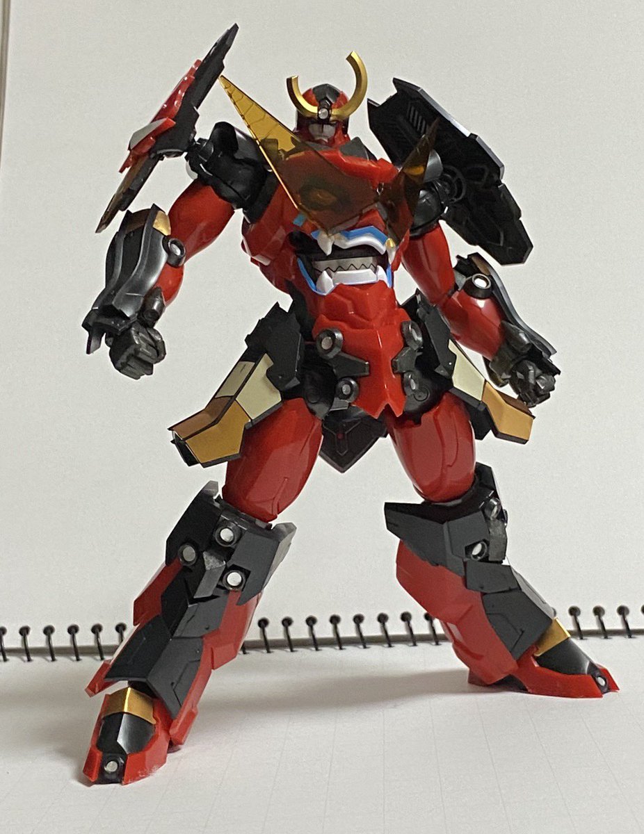 Kou お仕事し続けるマン プライオボット グレンラガン組んだ エッジバッキバキで指が痛いかっこいい パーツの嵌合や関節がかなり硬いので 組み立て時に少し削ったほうがいいかも ラゼンガン楽しみにしてます