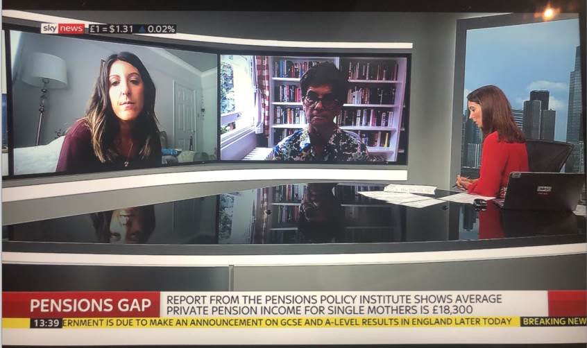 JoanneSegars's tweet image. Great to be on @SkyIanKingLive today to talk about single mums and the gender pensions gap av pensions pot just £18.3k v £153k for a man! 

#closethegap #timetofixit #singlemums #fairpensionsforall @nowpensions