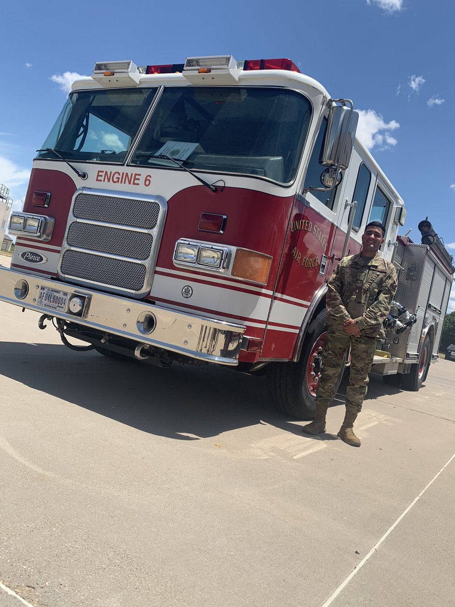Tim_14e's tweet photo. Fire dawg 🧑🏼‍🚒🔥🐶 https://t.co/XRe7ROY4na
