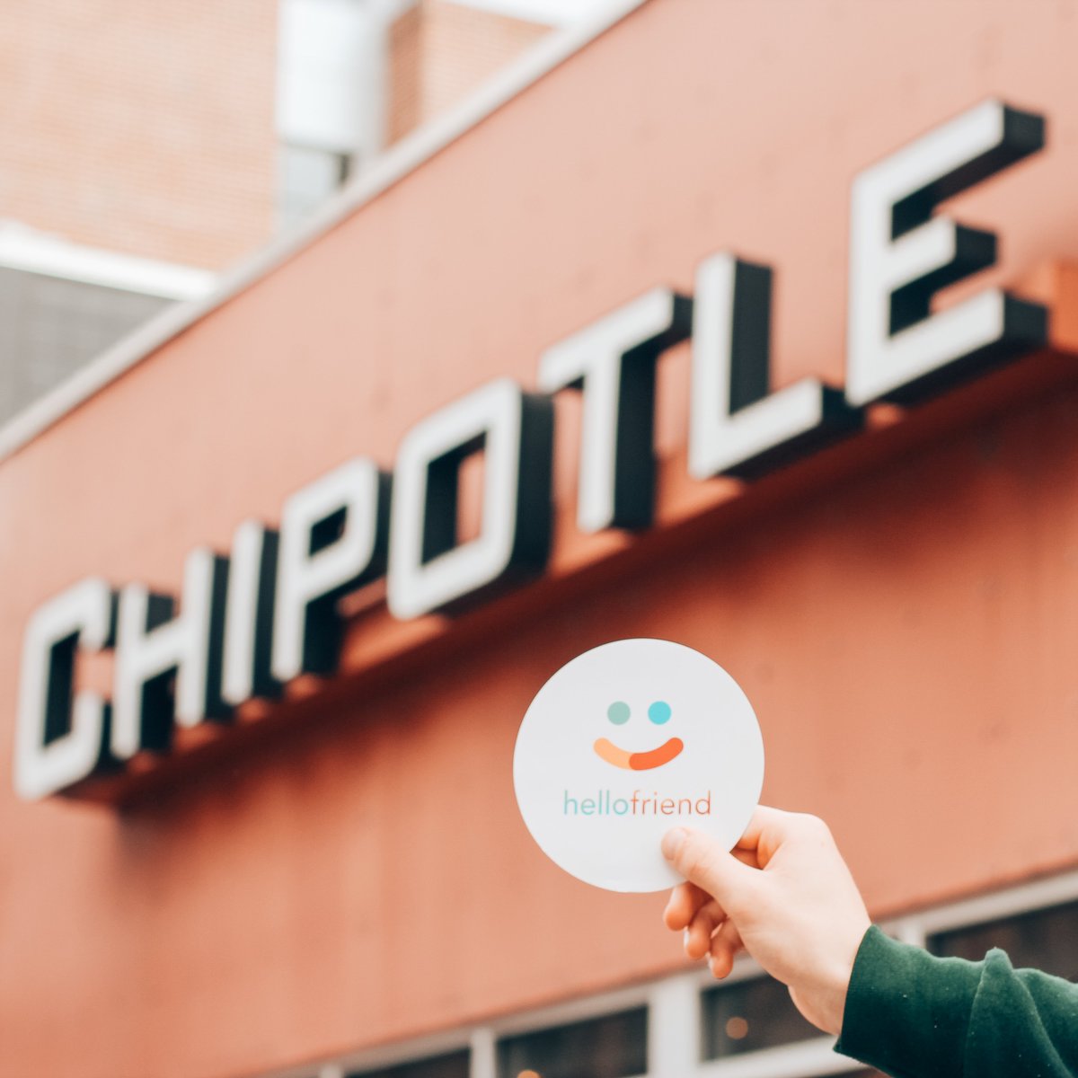 joinhellofriend's tweet image. Welcome back VCU students! Did you know that you can get 10% back in rewards from campus favorites like @ChipotleTweets on Grace St when you upload your receipt to Hellofriend? Try it out today 🌯