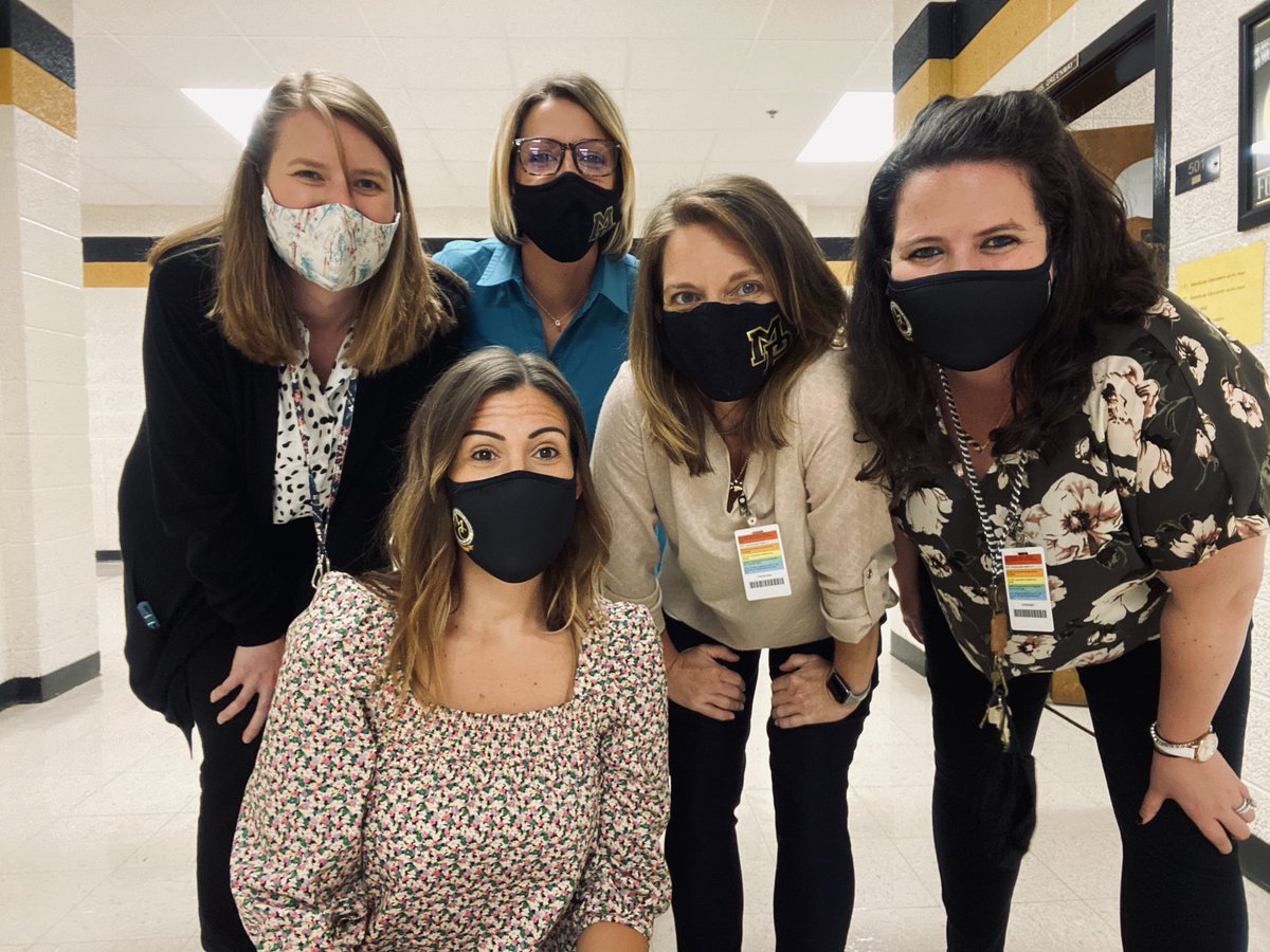 MPHSEnglish's tweet image. One day closer to seeing our kids face-to-face! #monroestrong #firstdayofvirtualschool