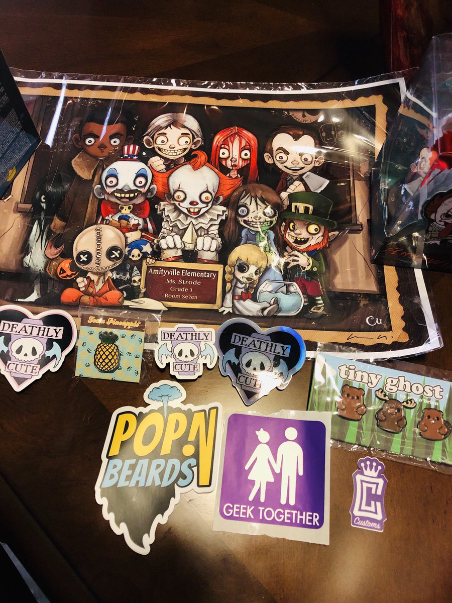 nightbodega's tweet photo. A huge shoutout to @geek_together for this amazing prize pack. Thank you @cccustomspopUT @Dcooperfl @RobbyRed5130sox &amp; @CollectorClint.  That Christopher Uminaga print is incredible. Love it. The details 🔥.  #Bimtoy #DeathlyCute #PopNBeards #CCCustoms #TinyGhost https://t.co/e6r2J2eY3m