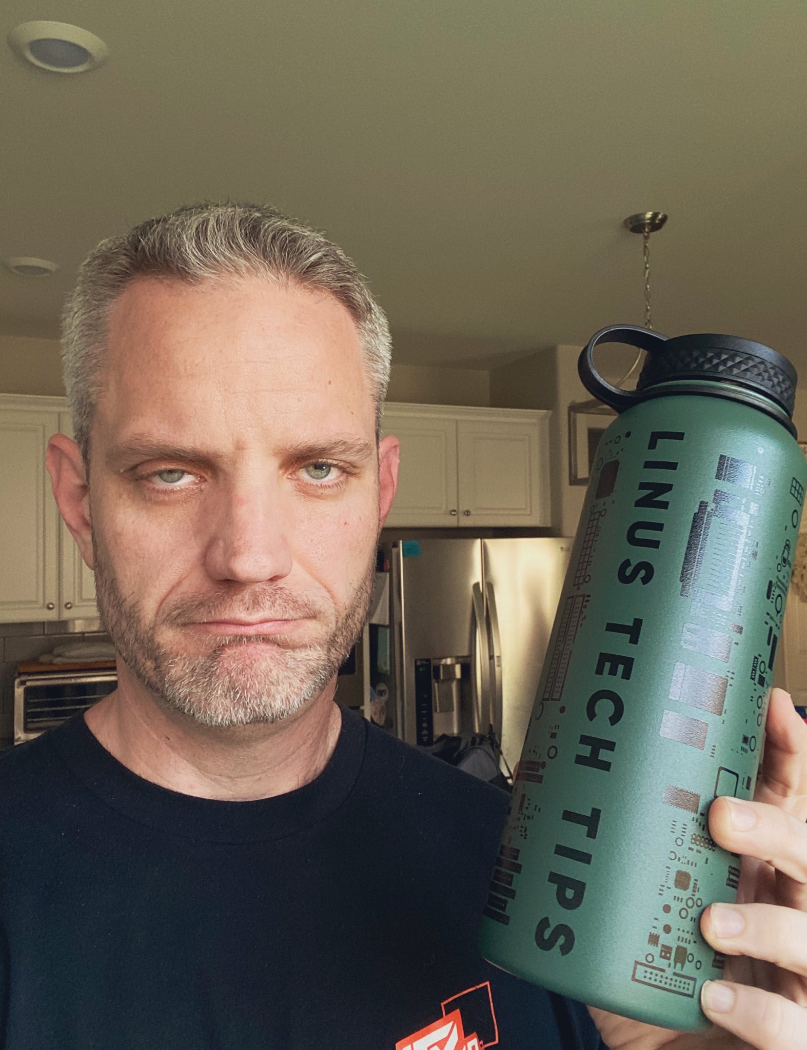 JayzTwoCents (JayzTwoCents) / Twitter