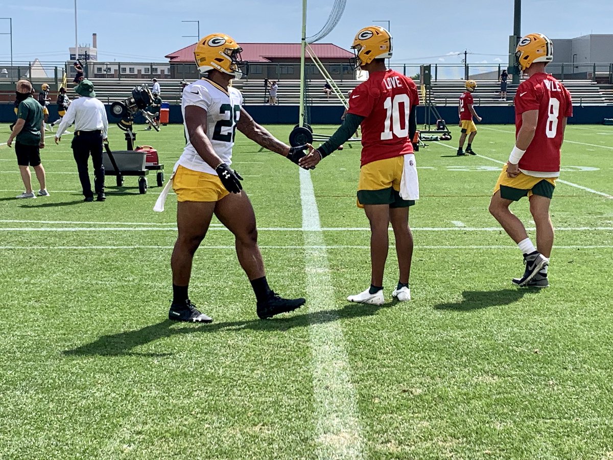 Scott Fish on Twitter: "AJ Dillon sees twitter explode talking about his quads... Immediately asks the equipment guy for the smallest shorts they have.… https://t.co/mJFP4vgalq"