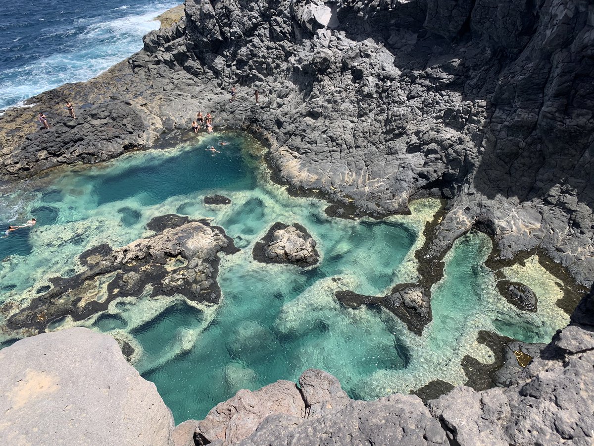 CarlaTavoPrez's tweet photo. Bendito paraíso. #IslasCanarias https://t.co/1QS6Kz0drT