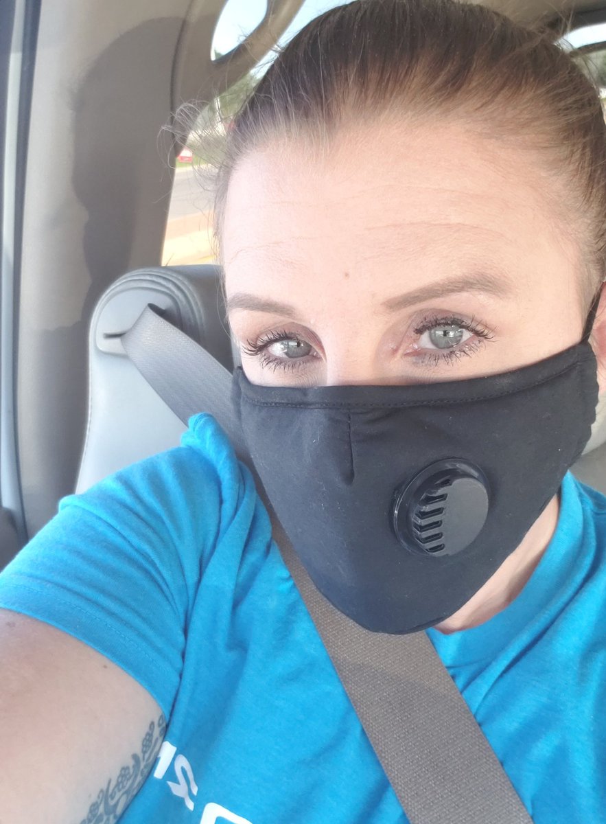 DC4L_Momof2's tweet image. Masks and mascara Mondays! Who needs false lashes when your mascara is THIS good!!! #mklife #singlemom #momthoughts #createabetteryou