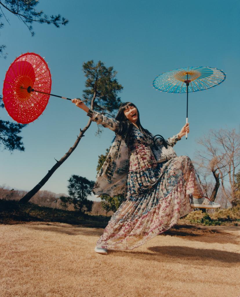 Desigual_JP's tweet photo. ✨2020年秋冬look book✨
今季のルックブックはデシグアルにとって最も重要な市場である日本を選び、さらに今年はデシグアル日本上陸10周年を迎える、この記念すべき年に日本で撮影を行いました。
オフィシャルサイトにcheck!
👉https://t.co/FSOX8meIQa

 #LaDifference   #FW20collection #newin https://t.co/PVln5wXF8c