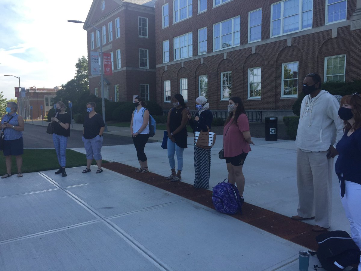 CommUC's tweet photo. This morning the #bestcommdept welcomed our new and returning #bestcommgrads with masks and social distancing. Welcome to all! https://t.co/A97LAB0Kp9
