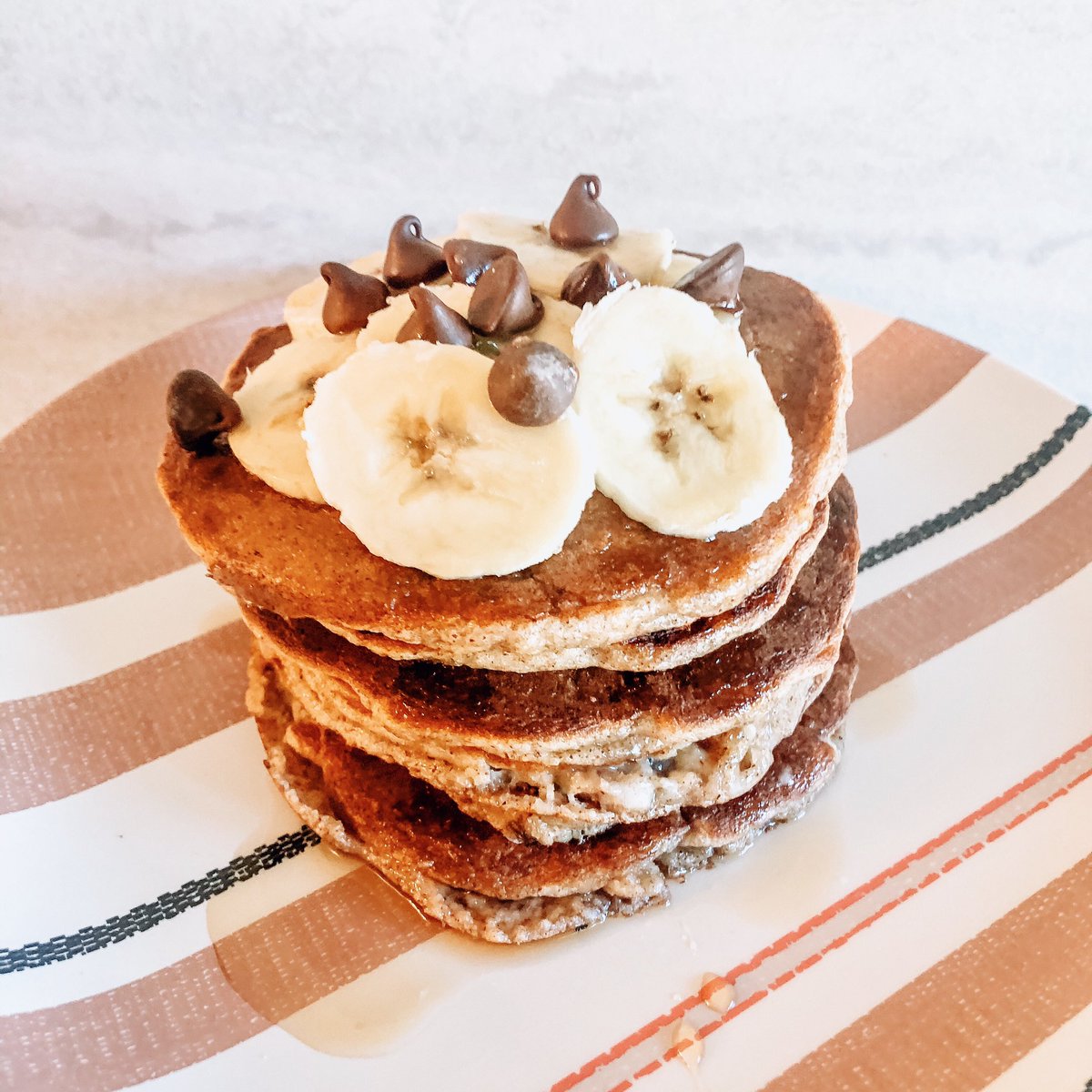 amandasgoodeats's tweet photo. BANANA PANCAKES 🥞⚡️
I love making pancakes for breakfast but haven’t made them in awhile. They turned out so good! 
https://t.co/9NMQbvQox0 https://t.co/CMuuzRDH65