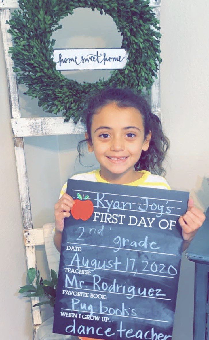 RosemeadeElem's tweet image. #cfbfirstday #rosemeadesoars @cfbisd