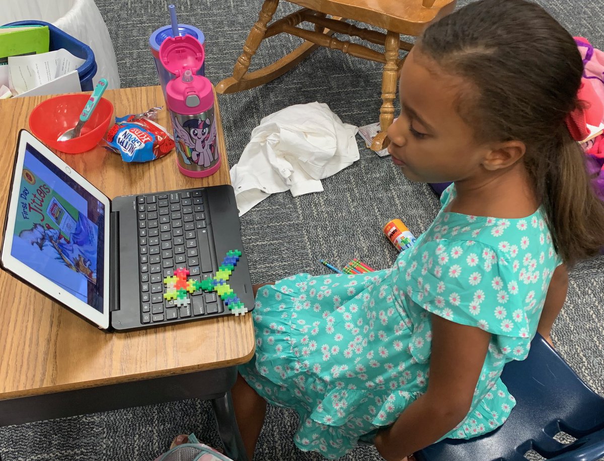 RosemeadeElem's tweet image. #cfbfirstday #rosemeadesoars @cfbisd