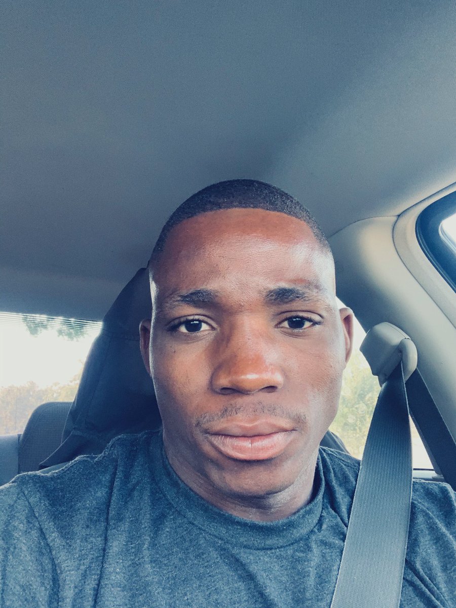 koficaxinga's tweet image. My Barber 💈 ain’t been messy around. He all business like me .. #flashcut #houstonbarbers #cleancut #yestoday #feelingcute #Successfulmen #Amen