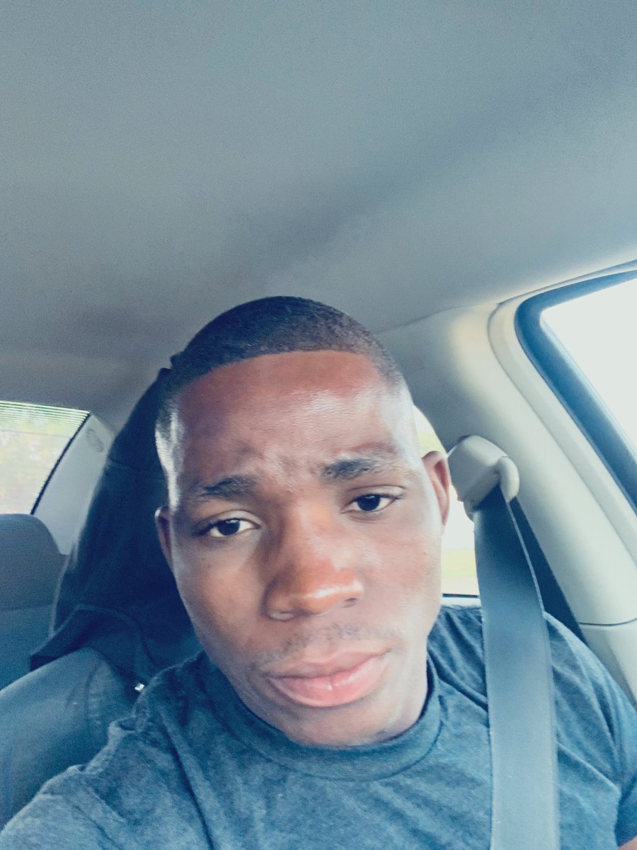 koficaxinga's tweet image. My Barber 💈 ain’t been messy around. He all business like me .. #flashcut #houstonbarbers #cleancut #yestoday #feelingcute #Successfulmen #Amen