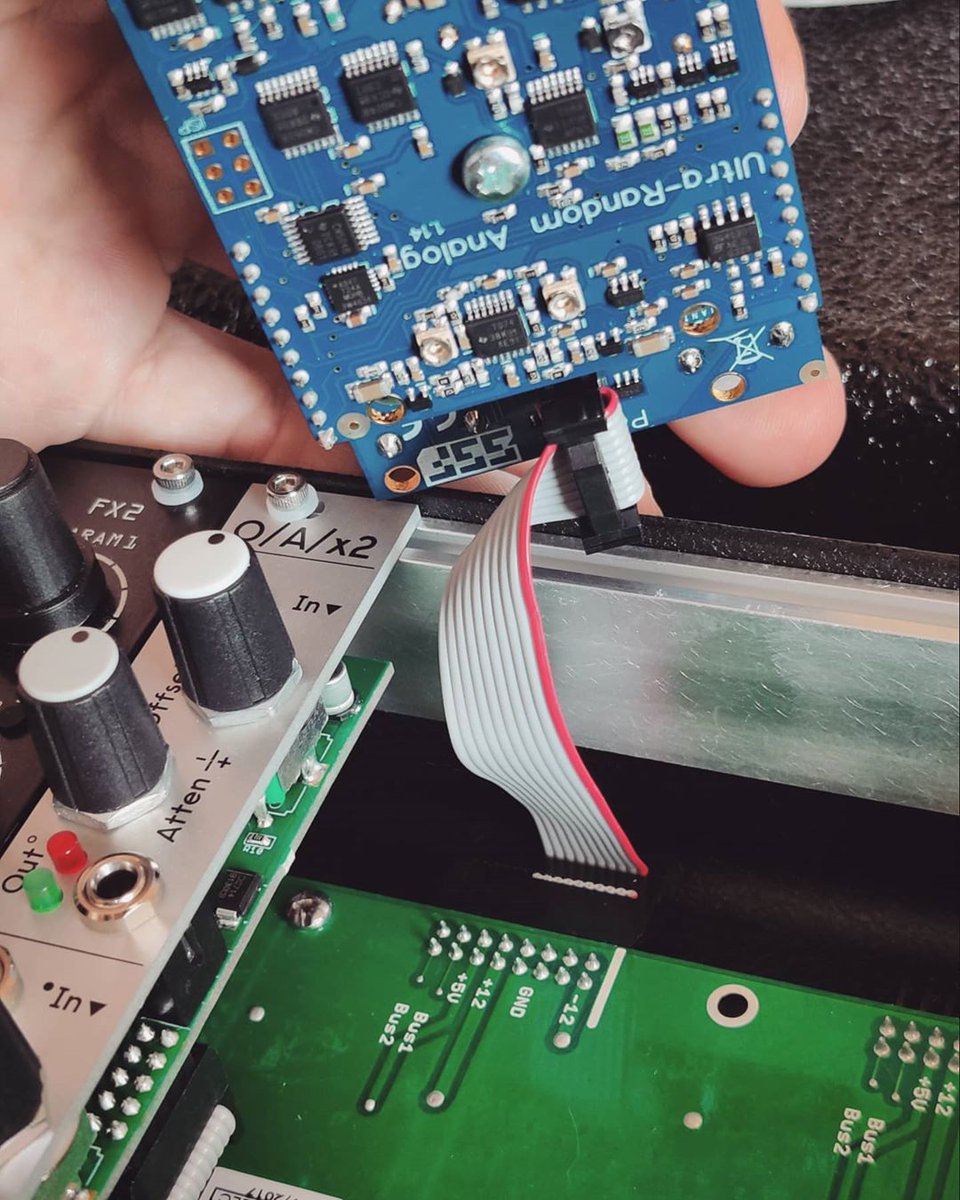 Nullsleep's tweet photo. Today's moment of zen – cutting and crimping IDC cables to custom lengths in order to minimize clutter inside a fresh #eurorack case from #submodularsystems 🧘‍♂️🍃 https://t.co/28Fldg0yis