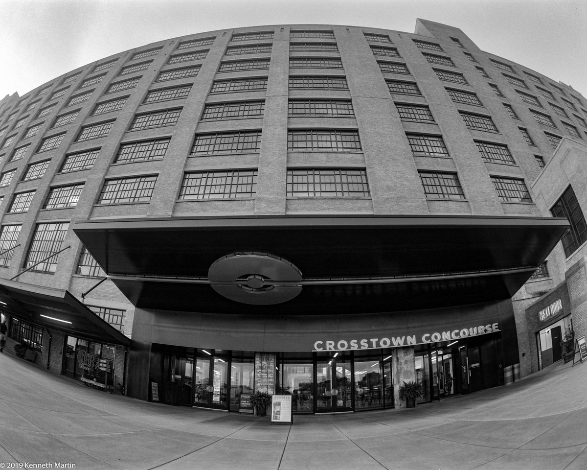miatainmemphis's tweet photo. #yourconcourse #BetterTogether 
Crosstown Concourse. Shot whith Mamiya RZ67 Professional on Kodak Tri-X 400 film. Developed and scanned by Memphis Film Lab. https://t.co/YtmXJd2IfN