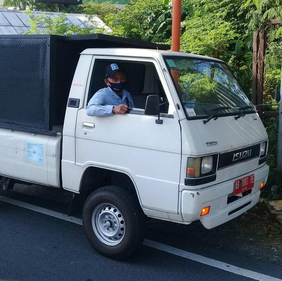 <a href="/garuksampah/">garuksampah</a> <a href="/DLHKabSleman/">DLH Kab. Sleman</a> <a href="/SriPurnomoSP/">Sri Purnomo</a> #Slemanis pagi ini sampah telah dikondisikan UPTD Pelayanan Persampahan <a href="/DLHKabSleman/">DLH Kab. Sleman</a>, Selasa (18/08/2020). Dokumentasi terlampir 😊🙏 Maturnuwun atas kerjasamanya #LaporSleman