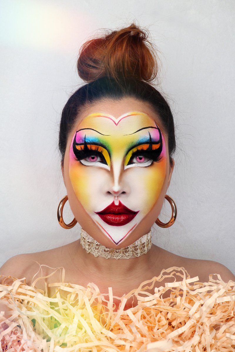kattlegaspi's tweet photo. @JeffreeStar Can you pick me? #JeffreeStarCosmetics https://t.co/4N9dGfjvbc
