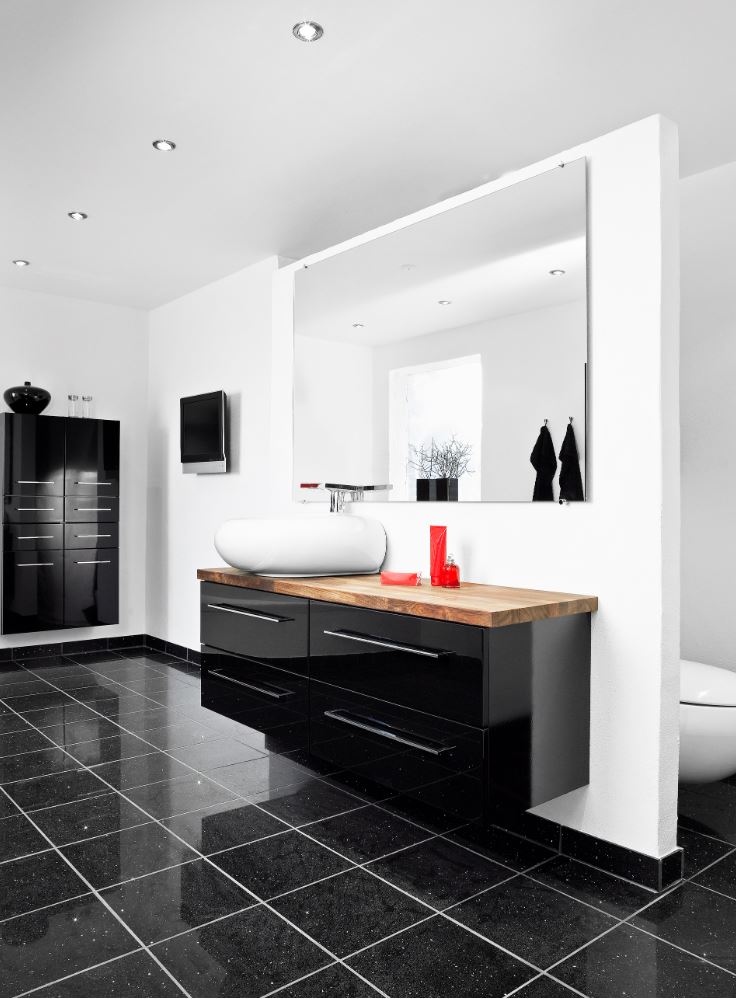 Instarmac_Tech's tweet image. It seems tiles are getting bigger and bigger these days. To ensure that you have 100% coverage we recommend back buttering your adhesive. DM us for further advice on best application methods for your tiling installation #TechnicalHelp #ApplicationMethods #Tiling #TilingTips