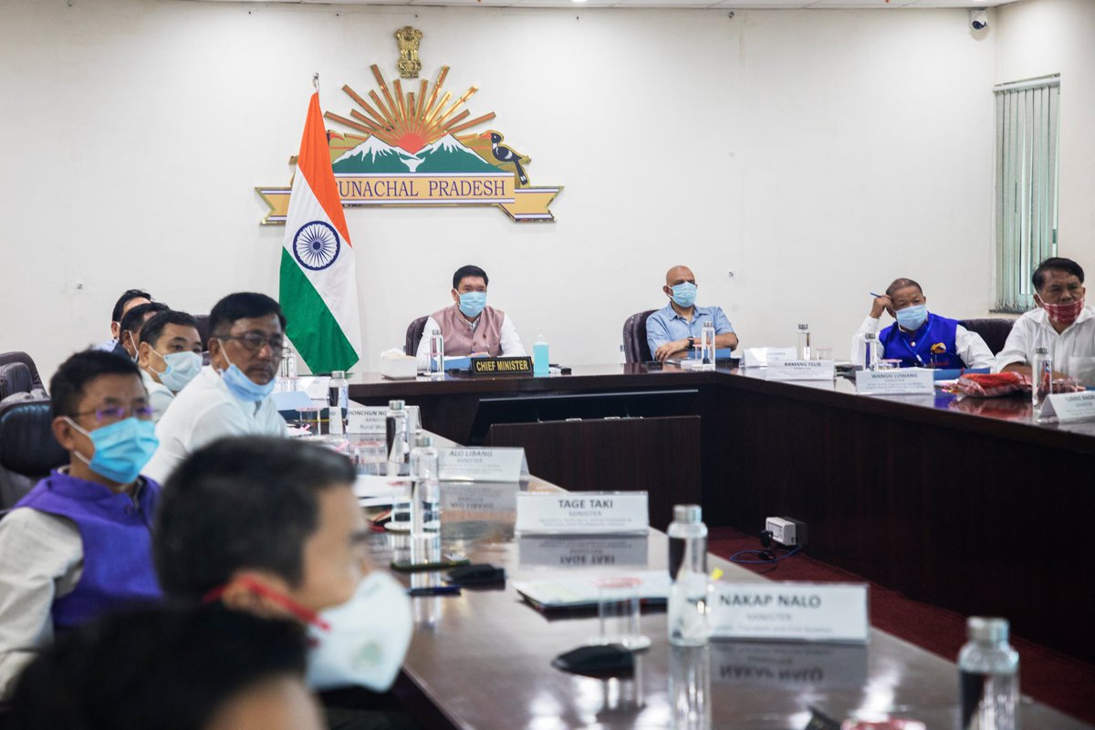 MyGovArunachal's tweet photo. Hon'ble CM @PemaKhanduBJP officiating the second cabinet meeting of this month. Today's meeting intends to evaluate and discuss several issues of the state.
#goodgovernanace #AtmanirbharBharat https://t.co/XadJl5TZYa