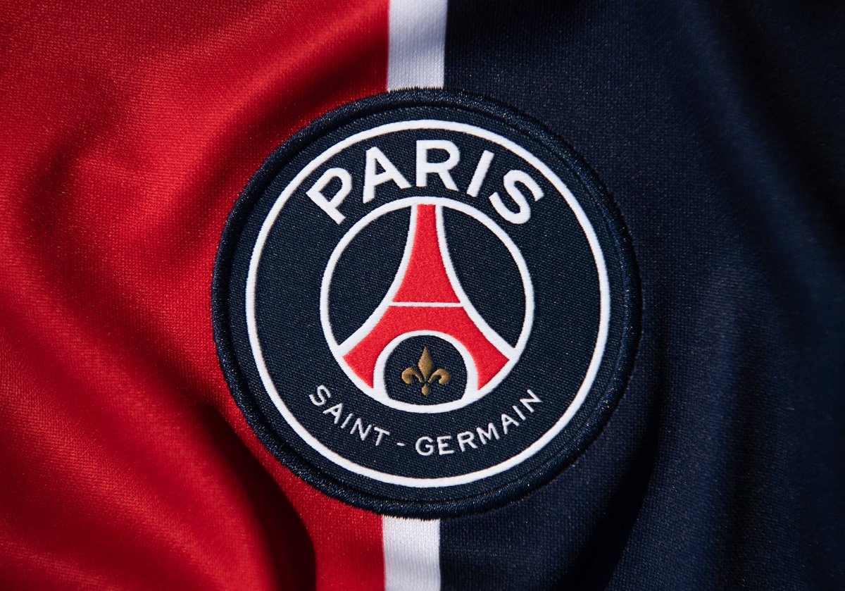 psgcommunity_'s tweet photo. Se battre pour notre blason, faire honneur à nos couleurs. 🔴🔵 #RBLPSG https://t.co/LAi6KXcGxw