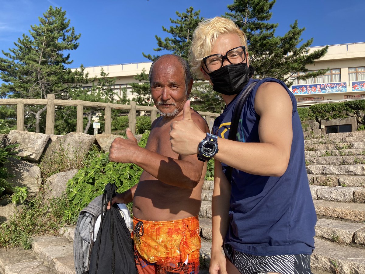 東尋坊で飛び込みおじさんとなう