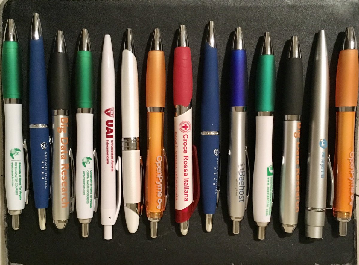 The thing I am missing the most in these times of #VirtualConference 🖊 🤣🤣🤣

Already seems like an eternity! 
#covid19 #pandemic #virtuallearning #conference #networking #AcademicChatter