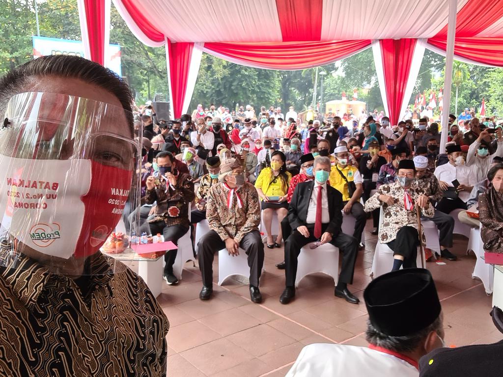 AdhieMassardi's tweet photo. DUBES PALESTINA (masker hijau) disebelah Prof Sri Edi Swasono dan istri, hadiri Deklarasi KAMI.... https://t.co/5EuSyV5vpk
