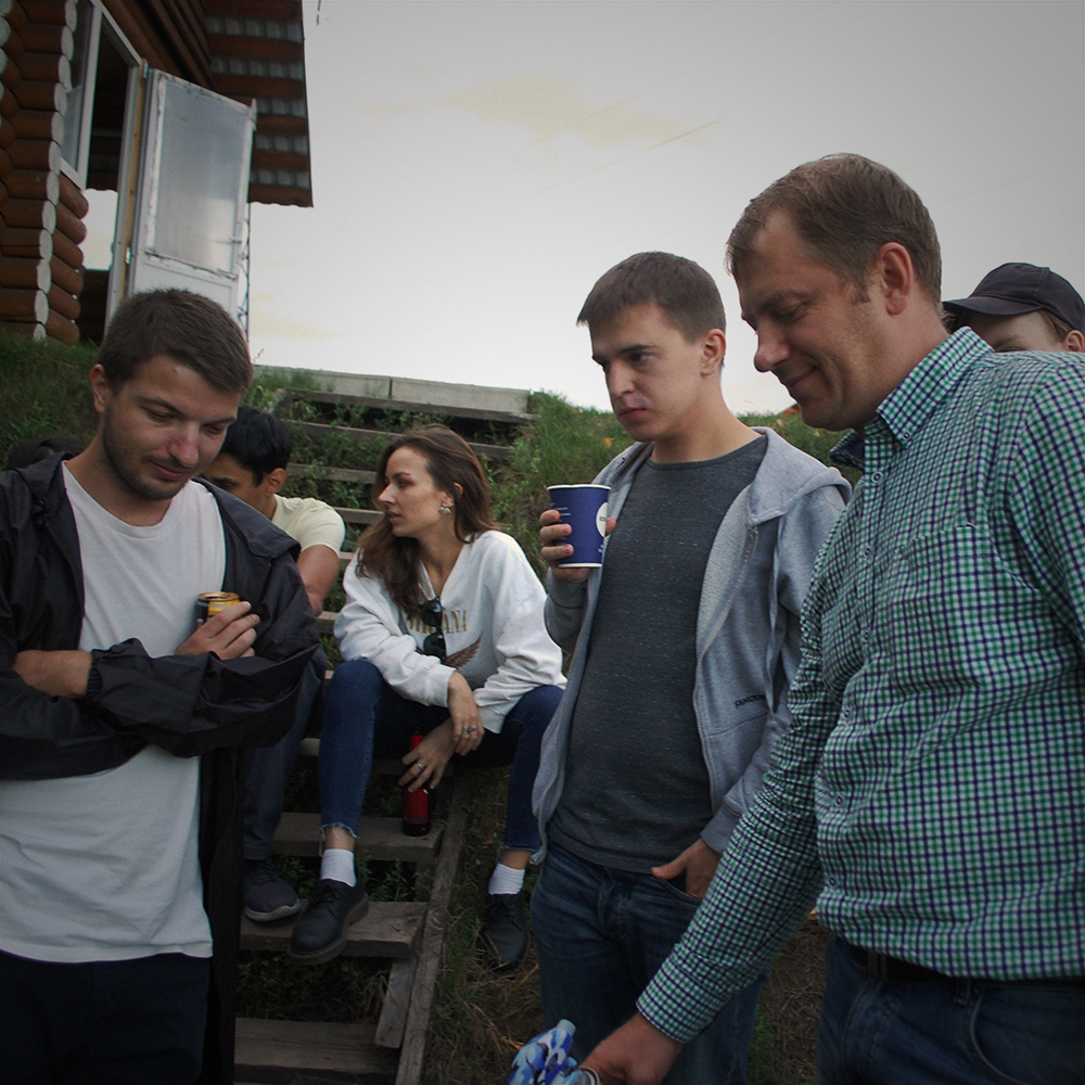 ADN_DS's tweet image. С днём рождения нас! Отметили на днях годовщину работы ADN. Его история начинается аж в 2002 году, то есть исполнилось нам 18 лет. Вот такие мы уже взрослые.