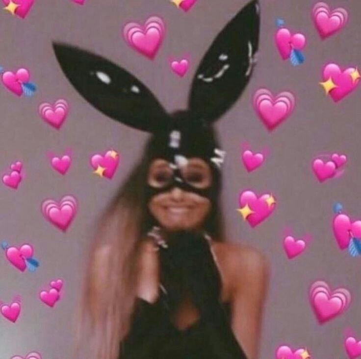 httpOnlyIdols's tweet photo. Ariana: sube una historia en donde no sale su cara pero si se escucha su risa
Me:
#StreamSweetener https://t.co/Q40gBag58w