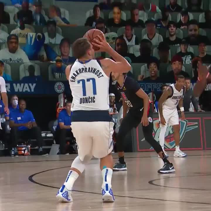 mavs-film-room-on-twitter-in-his-first-career-playoff-game-21