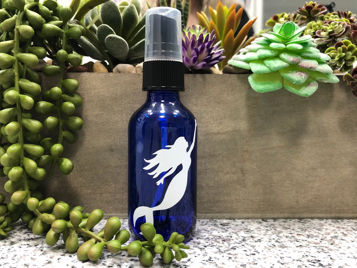 CallMeKatieBug's tweet photo. Only 9 left of this glorious hair mist that promotes hair growth &amp; detangles  #mermaidhair  https://t.co/RQ3hMLny5T https://t.co/ayeRtPa8th