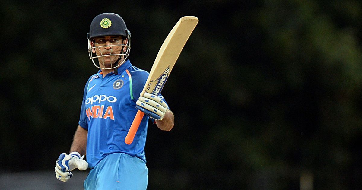 (15) Only five players average 50+ in both home and away ODI matches.Michael BevanAB de VilliersMS DhoniVirat KohliJoe Root