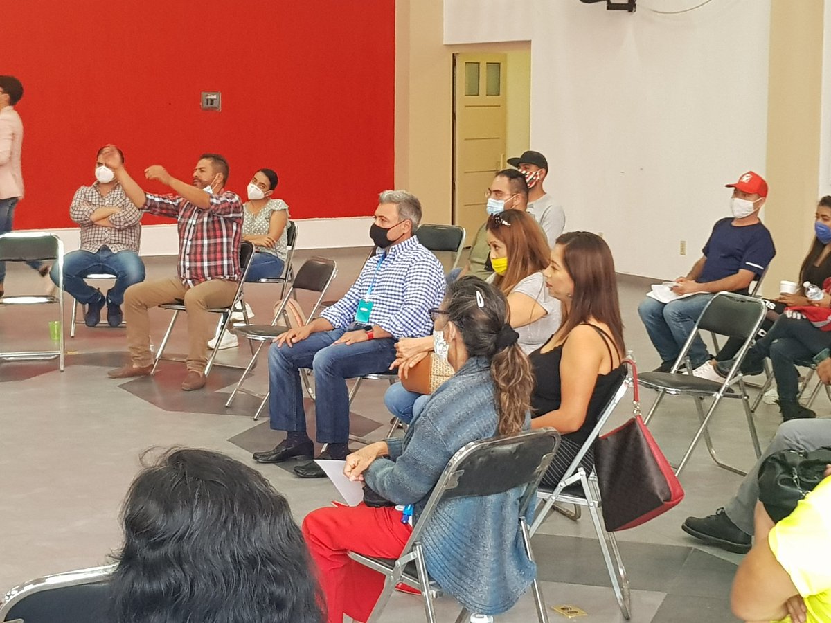 OswaldoBanales's tweet photo. ¡Buena noche a tod@s! Continuamos este lunes con reunión de trabajo en el Comité Directivo Municipal PRI Tonalá. ¡Saludos! https://t.co/n8yeBplYhr