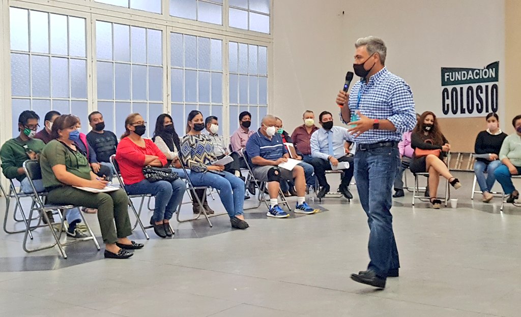 OswaldoBanales's tweet photo. ¡Buena noche a tod@s! Continuamos este lunes con reunión de trabajo en el Comité Directivo Municipal PRI Tonalá. ¡Saludos! https://t.co/n8yeBplYhr