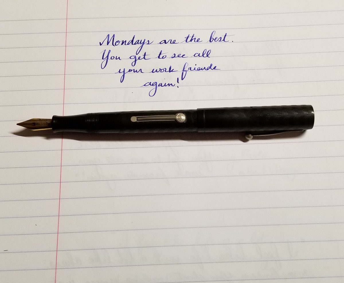 AnnPeek's tweet photo. Waterman's 52v #vintage #fountainpen #1920something #mid1920s #OldSchool #quality #writingtool #flexnib #ivealwaysgotapen #watermans #writing #nib #ink #paper #vintagefountainpen #vintageflexnib #fpgeeks #fpaddict #collector https://t.co/UMAr7lcRHl