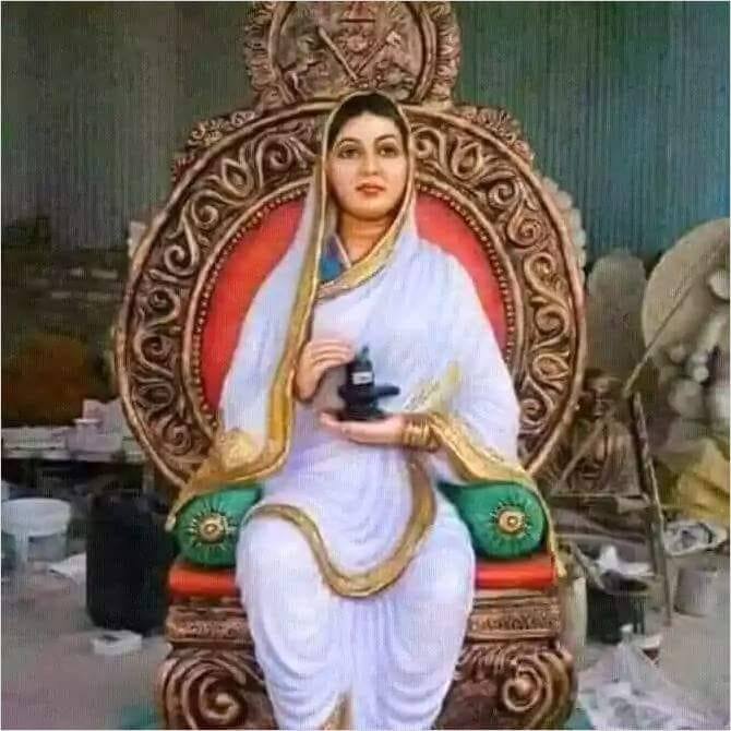 SenaSubhash's tweet photo. प्रातः स्मरणीय, शिव साधिका, अद्भुत प्रशासक, अद्वितीय न्यायविद, प्रजावत्सल, लोककल्याणी, लोकमाता देवी अहिल्या बाई होळकर जी की  225वीं पुण्यतिथि पर सुभाष सेना उनके श्री चरणों में प्रणाम अर्पित करती है..!! https://t.co/pjeGxpv4MU