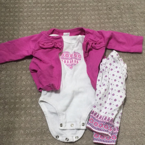 JessicaHuszar's tweet photo. So good I had to share! Check out all the items I'm loving on @Poshmarkapp from @kim_okeefe #poshmark #fashion #style #shopmycloset #lularoe #carters #freepeople: https://t.co/A569BKL3hh https://t.co/hSjSkZIQ6W