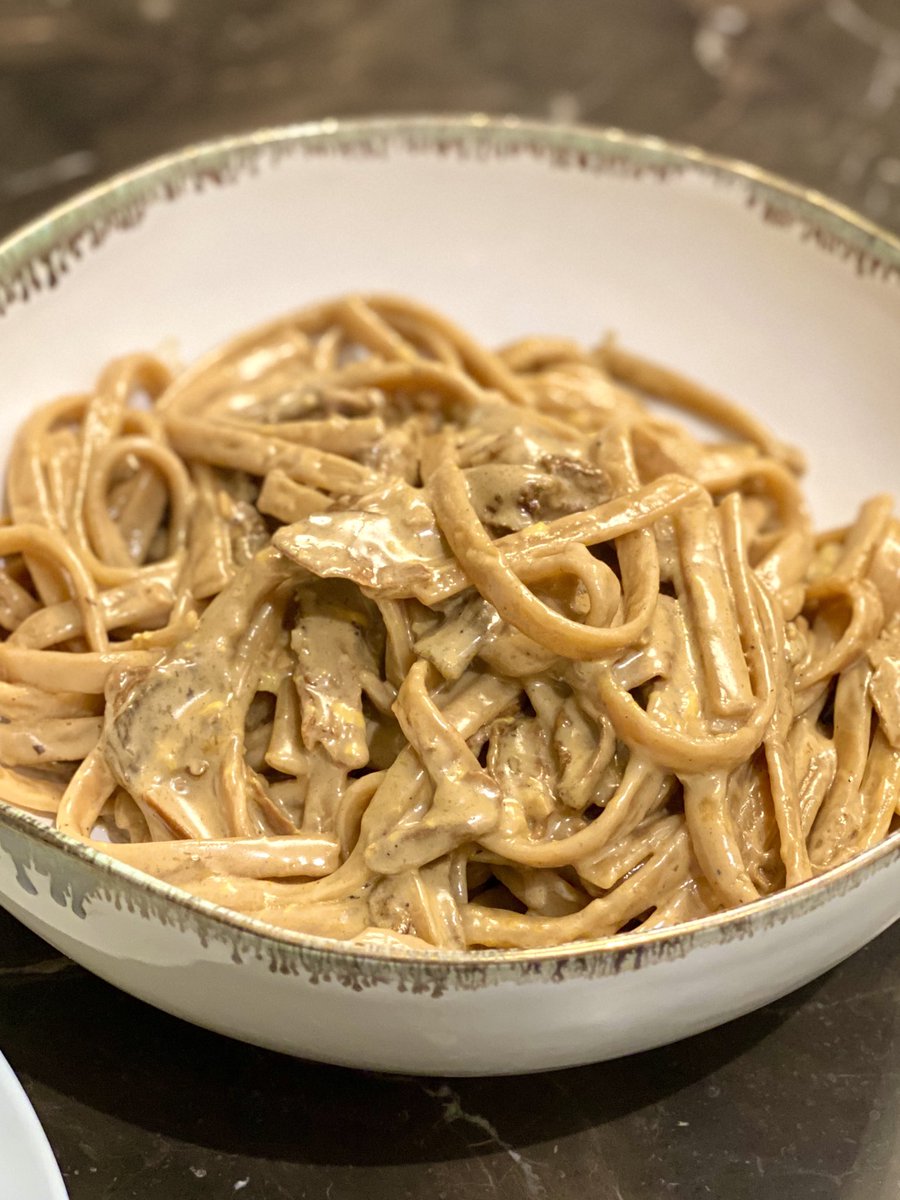 つんく 今日のディナーのシメはイタリア産トリュフ入りパスタ 乾麺 で作ったポルチーニのクリームパスタっす うまっ つんく 今日のディナーのシメはイタリア産トリュフ入りパスタ 乾麺 で作ったポルチーニのクリームパスタっす うまっ